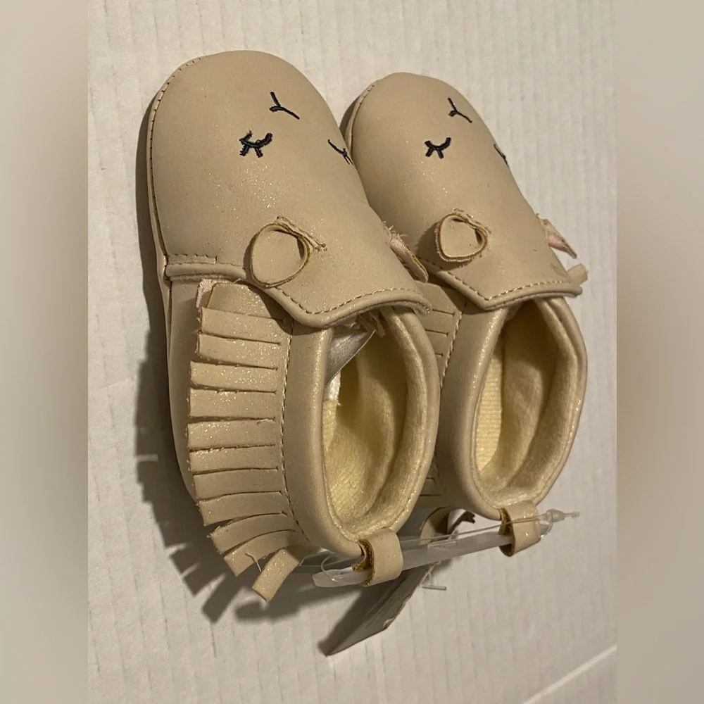 Carter’s Child of Mine 3-6 months beige shimmer fringe moccasin shoes
